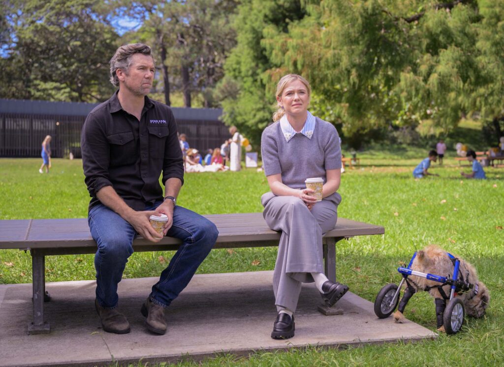 L-R: Patrick Brammall as Gordon and Harriet Dyer as Ashley in Colin From Accounts, episode 5, season 3