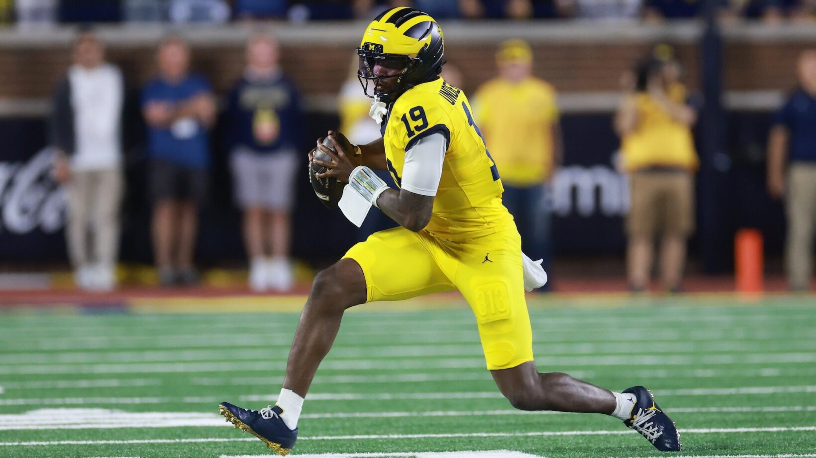 #17 Iowa vs. #18 Michigan: How To Watch, Game Time And More