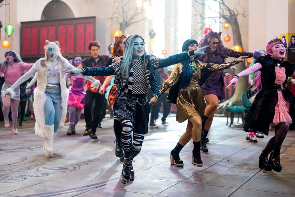 Clawdeen (Miia Harris), Draculaura (Nayah Damasen), and Frankie (Ceci Balagot) in Monster High 2