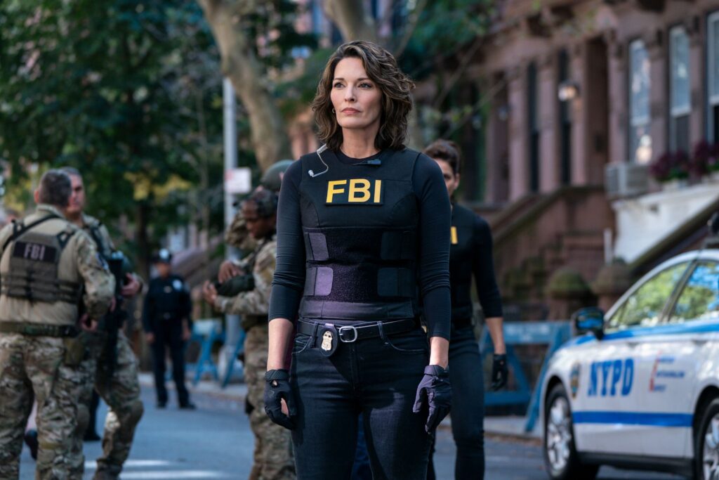 Alana De La Garza as Isobel Castille in FBI