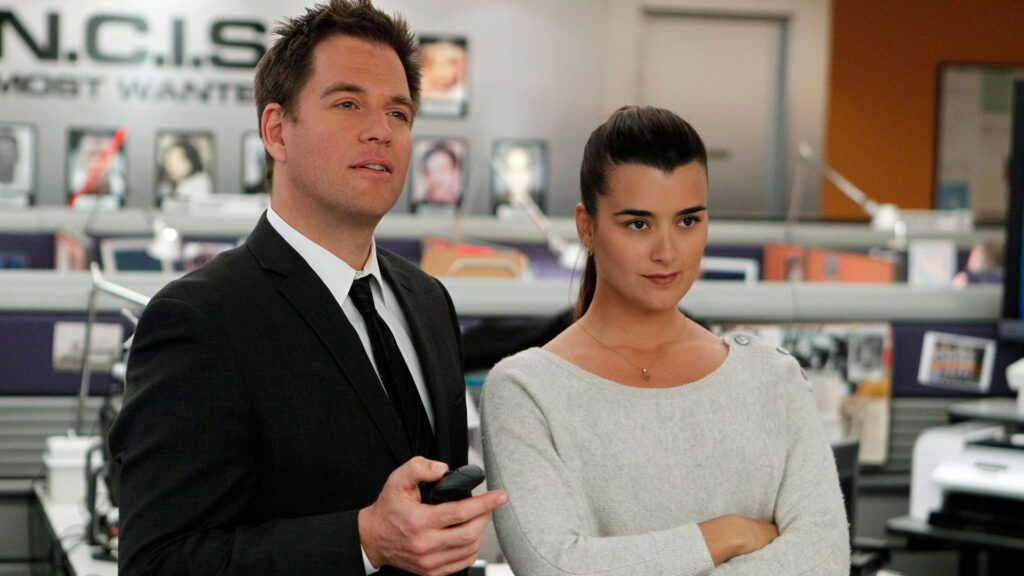 Michael Weatherly as Tony DiNozzo and Cote de Pablo as Ziva David in NCIS Season 9