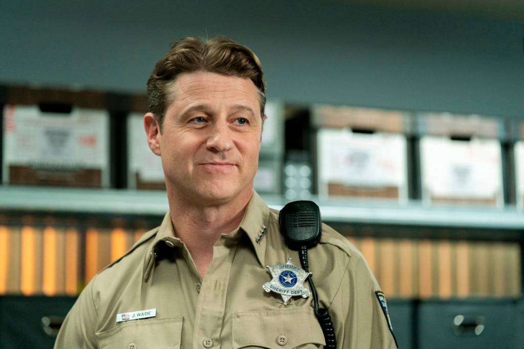 Ben McKenzie as Sheriff Jim Wade in Sheriff Country
