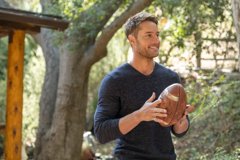 Justin Hartley as Kevin Pearson in This Is Us